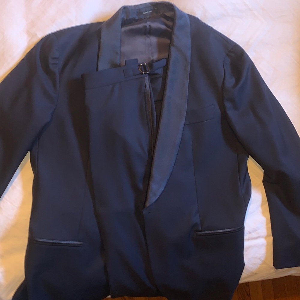 Suit